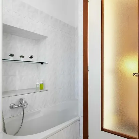Appartement Free Wi-fi, Parking & Bike Service *